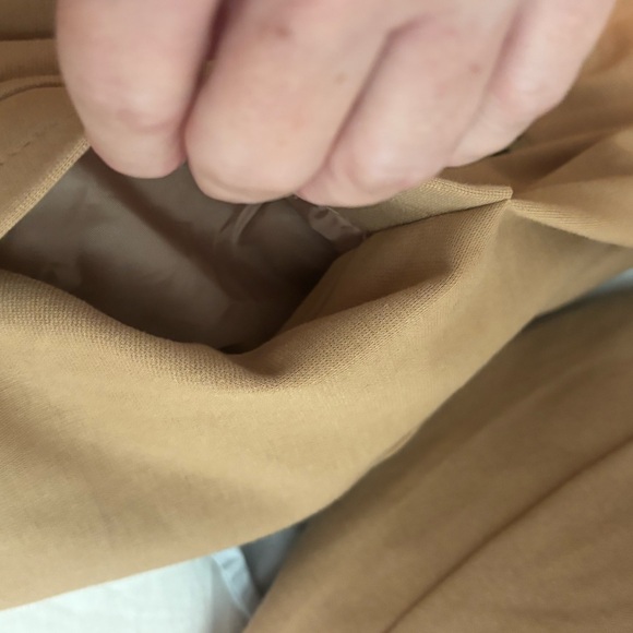 NWT CAbi Women's Classic Camel Trench Coat - Picture 3 of 8